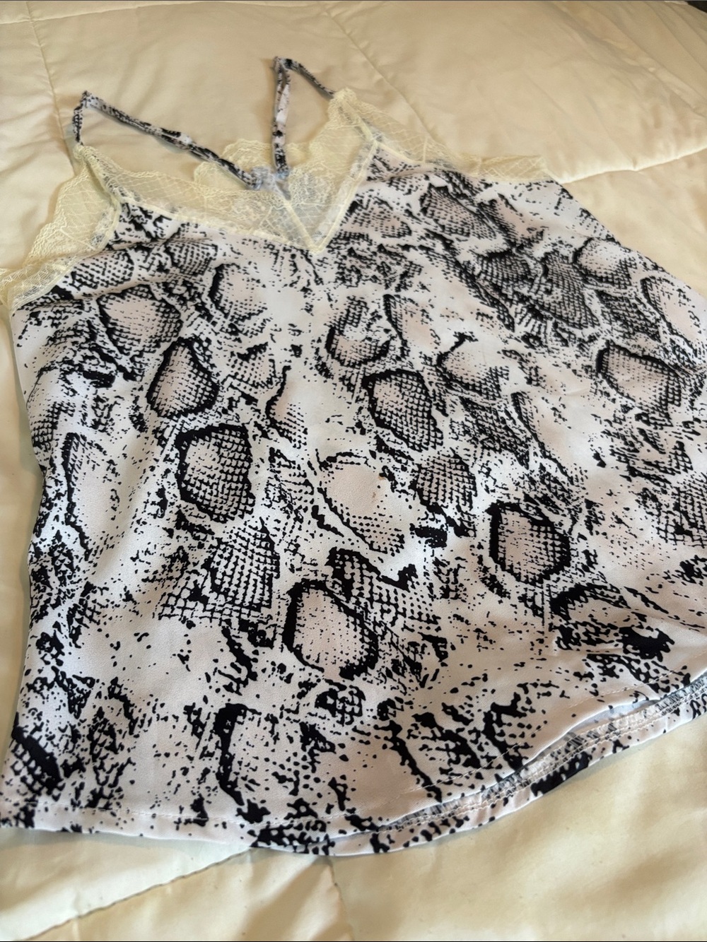 Sleeveless Snake Print Lace-Trim Cami Tank Top - Black & Cream